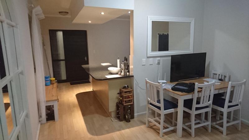 To Let 2 Bedroom Property for Rent in Woodstock Western Cape